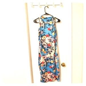 Chinese like flowered Dress